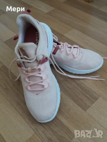 Дамски маратонки Nike, снимка 8 - Маратонки - 55888580