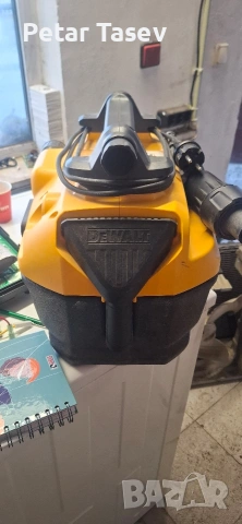 Акумулаторна прахосмукачка за сухо и мокро почистване DeWALT DCV584L,