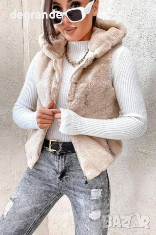 Пухкав елек наличен в  Екрю Розов Син Бежов цвят, снимка 2 - Елеци - 51466538