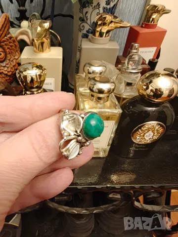 Стар сребърен пръстен с естествен малахит, снимка 4 - Пръстени - 48604401