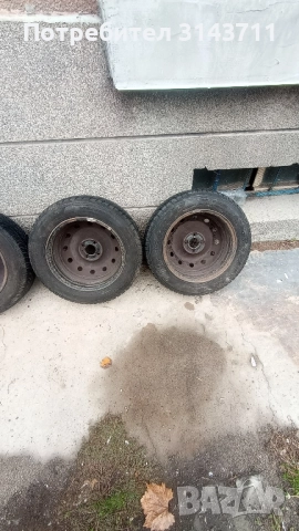 Зимни гуми с джанти за Рено Сценик 15 цола, снимка 4 - Гуми и джанти - 52306057