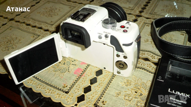Фотоапарат Panasonic Lumix DMC-G5 16MP Mirrorless Full HD и обектив Panasonic 14-42mm, снимка 4 - Фотоапарати - 51437549