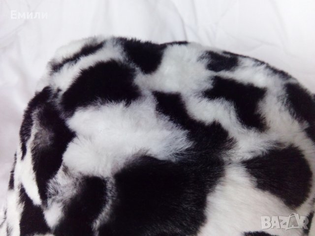 Плюшена шапка идиотка кравичка, снимка 3 - Шапки - 34119548