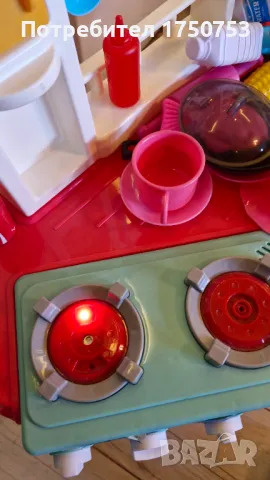 Детска кухня с аксесоари и звуци, снимка 9 - Играчки за стая - 47640023