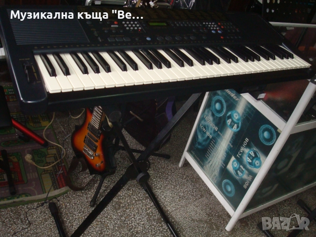 Снтезатор Technics KN750 със стойка, снимка 3 - Синтезатори - 52896814