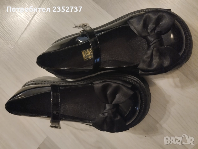 Обувки, снимка 2 - Дамски ежедневни обувки - 52510356