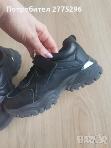 маратонки 35 н като НОВИ dee zee, снимка 2 - Детски маратонки - 50237637