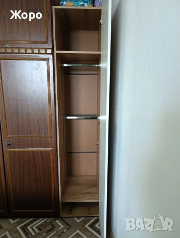 Продавам еднокрилен гардероб, снимка 2 - Гардероби - 53605701