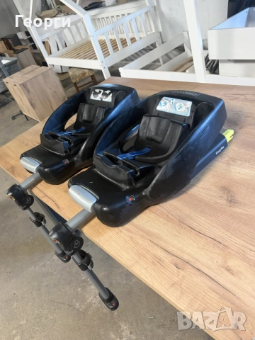2 бр. повредени ISOFIX бази Maxi-Cosi EasyFix / CabrioFix – за части, снимка 2 - Столчета за кола и колело - 56250551