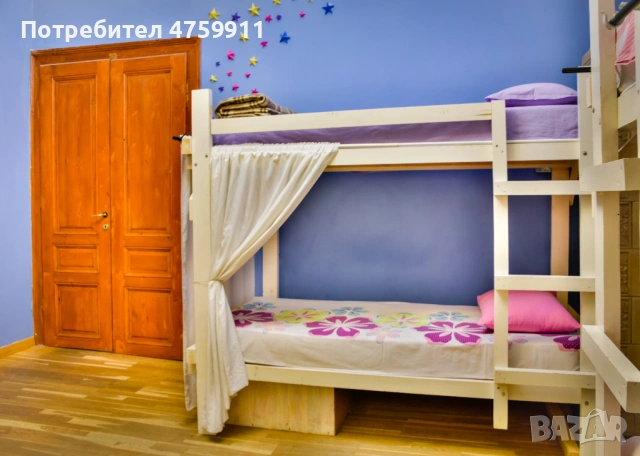 Двуетажни легла от масивно дърво