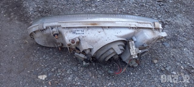 Десен фар Mitsubishi Colt IV, снимка 2 - Части - 41595164