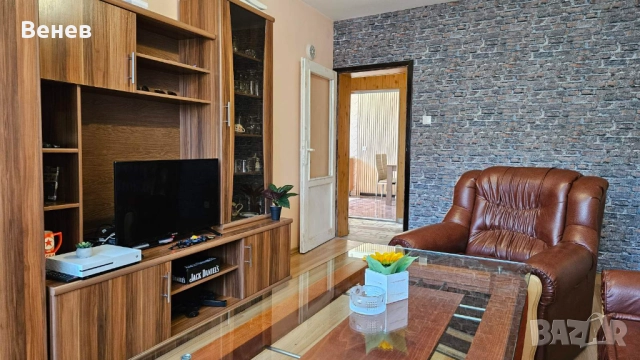 Продавам двустаен апартамент в разширен център на гр Перник , снимка 11 - Етаж от къща - 44311559