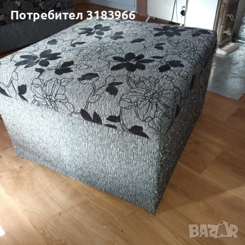 нова табуретка 70 х 70 х 50