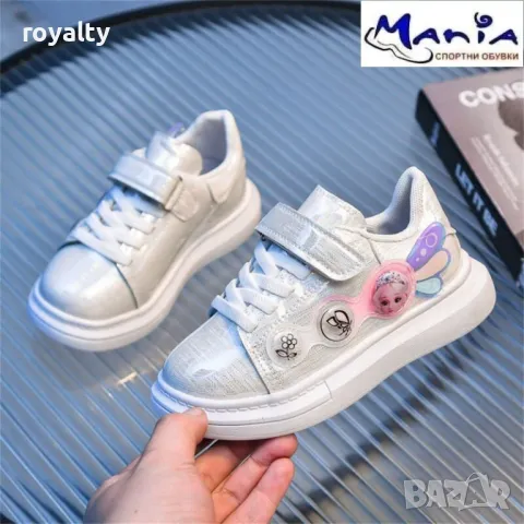 Детски спортни обувки с анимационна героиня, снимка 2 - Детски маратонки - 49960984
