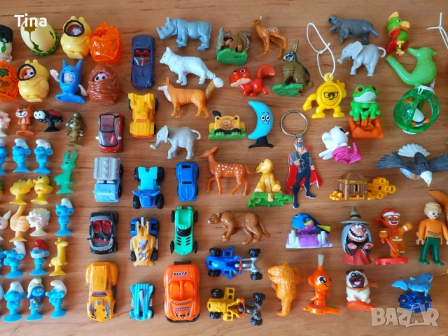 Колекция от 90 мини играчки – стикита, шоколадови яйца, колички и др., снимка 4 - Колекции - 52943332