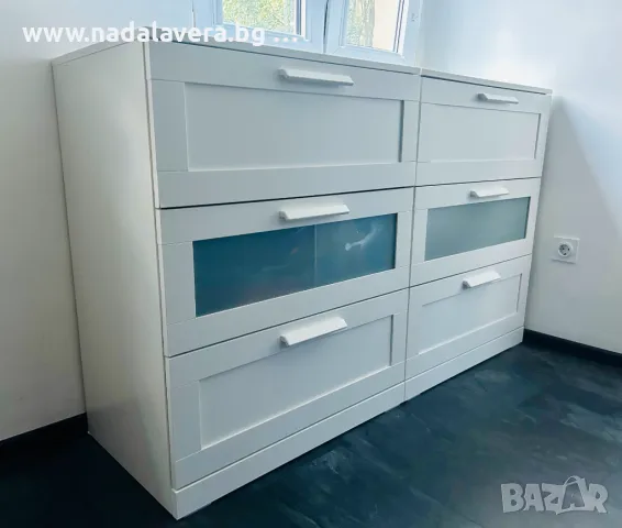 Скрин IKEA Brimnes с 3 Чекмеджета, снимка 1 - Скринове - 47072545