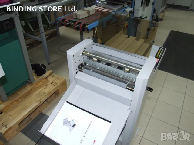 KAS Crease Matic 150 — полуавтоматична програмируема машина за биговане / биговачка /, снимка 3 - Други машини и части - 50037950