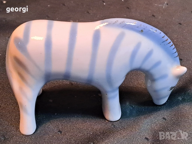Руска порцеланова фигура зебра, снимка 2 - Колекции - 52717024