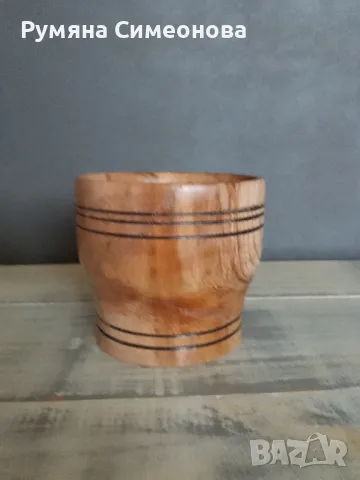 Малка дървена купичка 