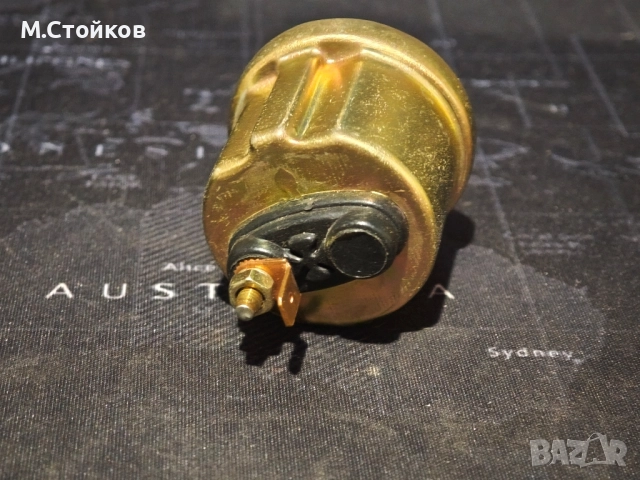 Уред за налягане на маслото 52мм тъмно стъкло , снимка 5 - Части - 52228846