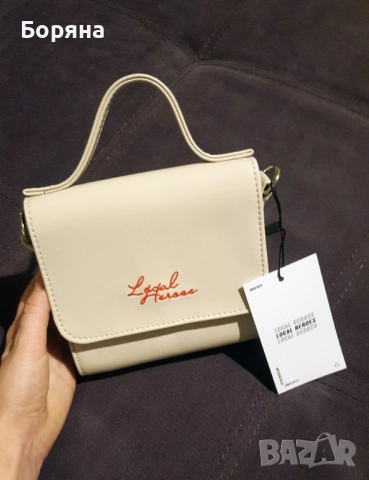 Local Heroes нова малка бяла чанта, снимка 5 - Чанти - 52238196