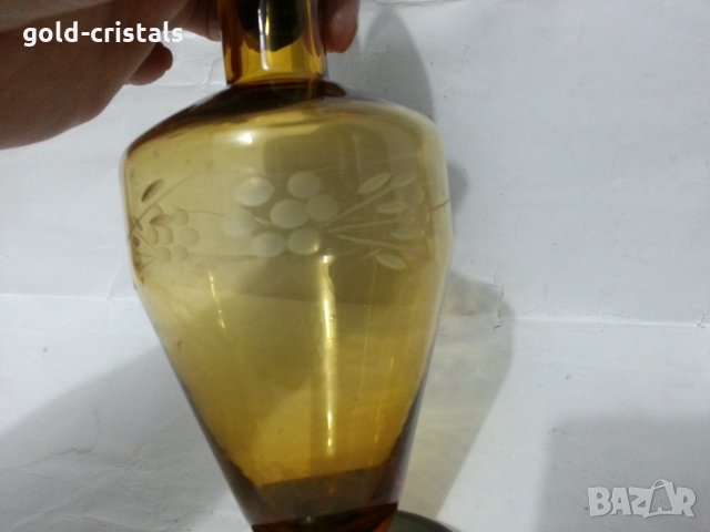 Стъклена гарафа и чаши цветно стъкло, снимка 3 - Антикварни и старинни предмети - 36017169