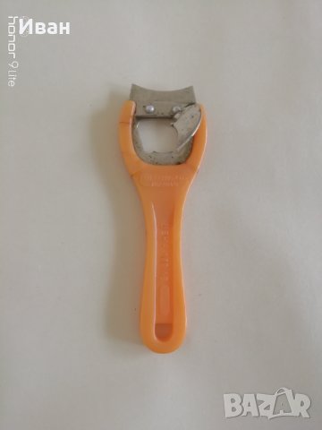 Универсална отварачка за бутилки, буркани и консерви - само по телефон!