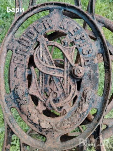 Красиви крака на стара шевна машина NS/BRUDER-KEPICH, снимка 4 - Колекции - 50370250