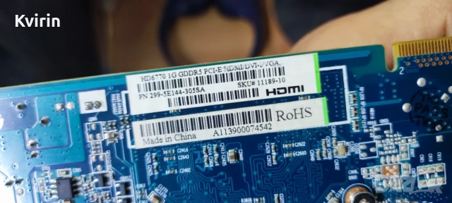Продавам видеокарта Sapphire AMD Radeon HD 6770 с 1GB GDDR5 памет, снимка 2 - Видеокарти - 56225609