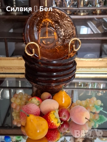 Винтидж комплект от 6 купички- пресовано стъкло , снимка 4 - Чинии - 52018849