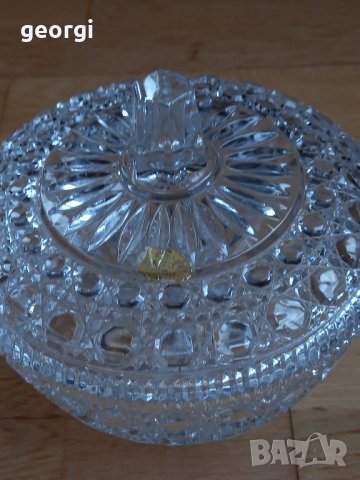 немска кристална бонбониера с метален пиедестал , снимка 8 - Аксесоари за кухня - 44462137
