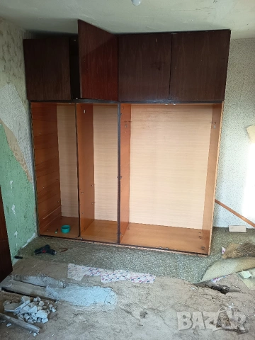 Четирикрилен гардероб, снимка 5 - Гардероби - 53276059