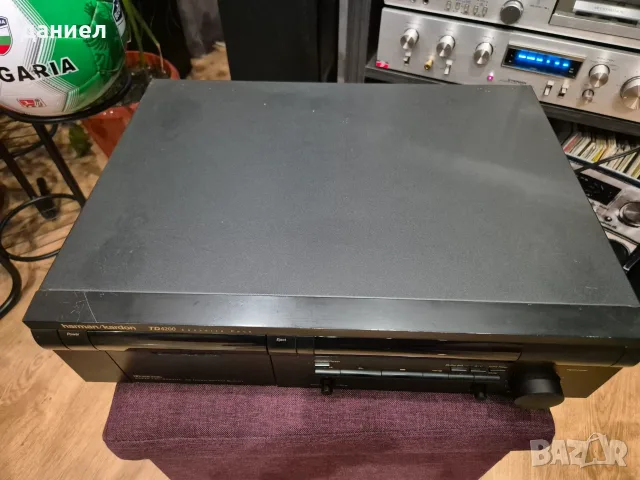 Японски касетен дек harman/kardon TD4200 от 1990 г. с много добър външен вид, без липси и счупвания, снимка 5 - Декове - 56155258