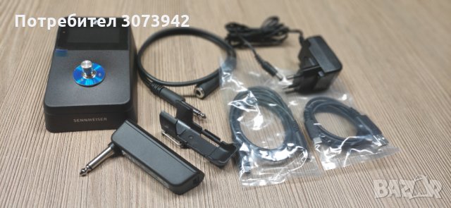 Нов безжичен цифров педалборд с тунер Sennheiser XSW-D, снимка 2 - Китари - 35904053