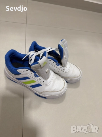 Детски маратонки adidas (33)