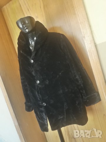 Черно пухено палто с къс косъм тип мечка с копчета ХЛ+, снимка 2 - Палта, манта - 25725192