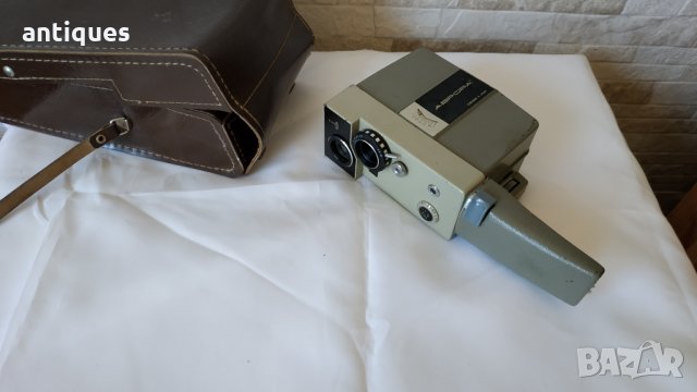 Стара кинокамера - Аврора - Сделано в СССР - 1969г., снимка 1 - Антикварни и старинни предмети - 35675129