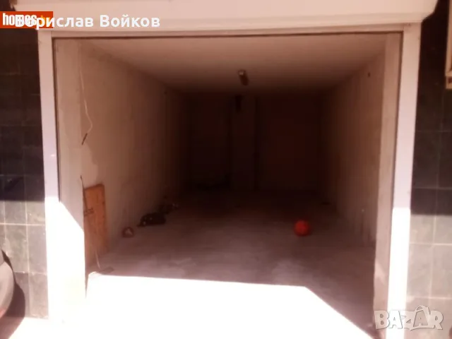 Център, голям гараж, свободен , снимка 2 - Гаражи и паркоместа - 55677304
