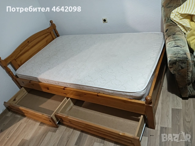 Легло приста+матрак+рафт за стена 