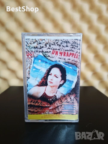 Gloria Estefan - Unwrapped