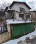 Продавам  масивна къща в село Кладница, в центъра на селото, 200 кв.м РЗП + два гаража., снимка 3