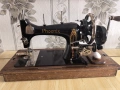 Стара шевна машина от 1932 г. - използвана, снимка 1