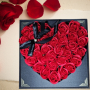 Кутия с ароматни рози във форма на сърце в подаръчна кутия 25х25см, снимка 1