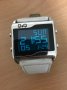 Масивен дигитален часовник Q&Q + нова каишка, снимка 1 - Водоустойчиви - 39480667