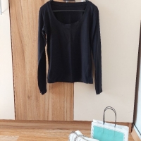 Дамска черна блуза с дълъг ръкав в размер S, снимка 2 - Блузи с дълъг ръкав и пуловери - 36094067