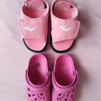 Детски сандали и кроксове, снимка 1 - Детски сандали и чехли - 44837956