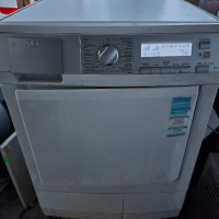 Сушилня с термопомпа AEG 7kg A++, снимка 1 - Сушилни - 44748848