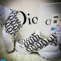 Дамски спортни обувки Christian Dior код 274, снимка 1 - Дамски ежедневни обувки - 36094895