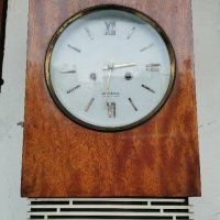 стенен часовник-ЯНТАР, снимка 1 - Антикварни и старинни предмети - 39824351