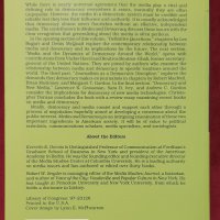 Медии и демокрация / Media and Democracy, снимка 8 - Специализирана литература - 40891155